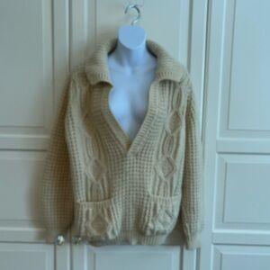 Vintage 1980's Gaeltarra Aran Hand loomed Sweater Cream Sweater Size L